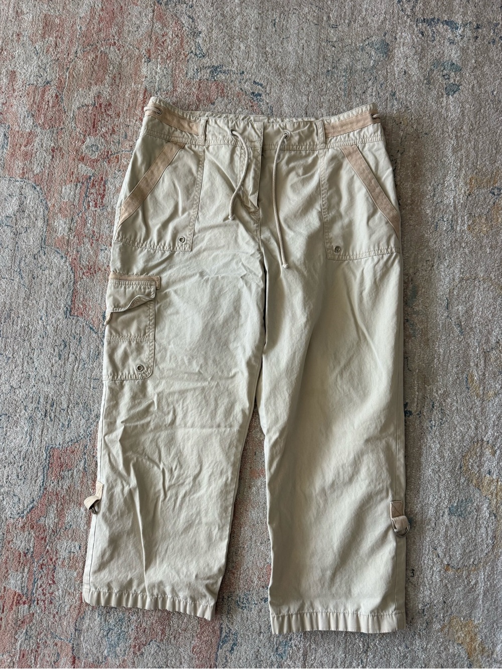 Cropped Low Rise Cargo Pants in Light Beige